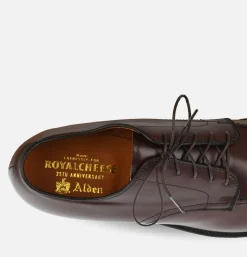 M2608 - Chaussures U-Tip Brown Vegano