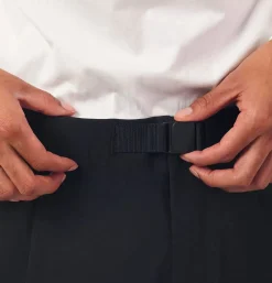 One Tuck Tapered Stretch Black